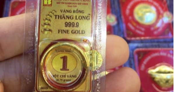 Giá vàng nhẫn tăng dựng đứng, vượt mốc 72 triệu đồng/lượng