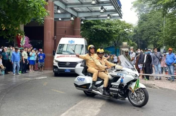 Đèn đỏ mà mà người dân cố tình không dẹp qua nhường đường xe cấp cứu bị phạt tới 8 triệu? – News